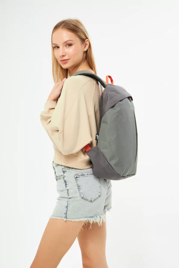 snug-up-cleft-backpack-gri-3